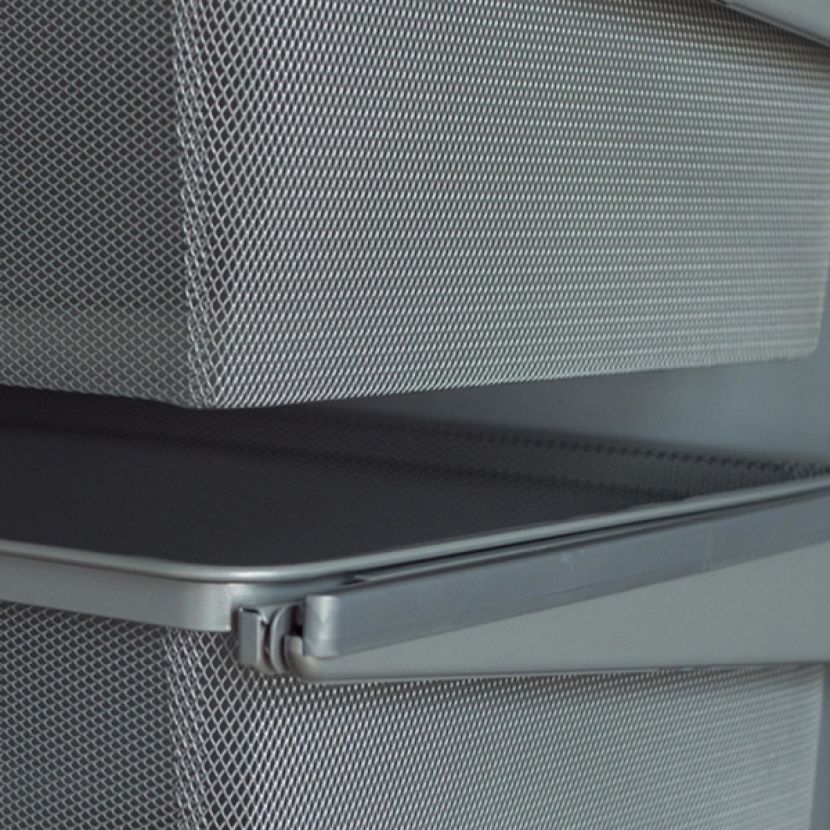 П-образная гардеробная в сером цвете