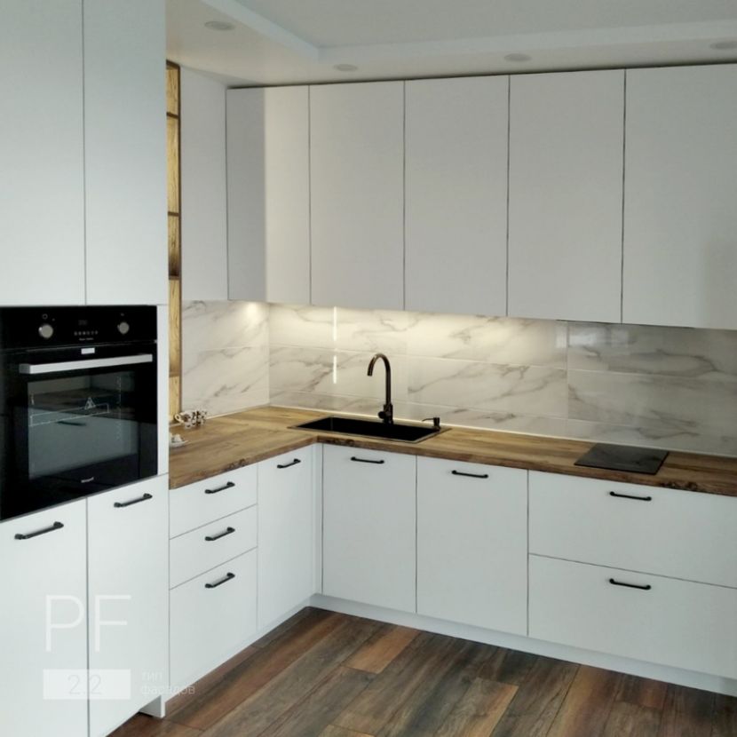 Белая кухня из акрила