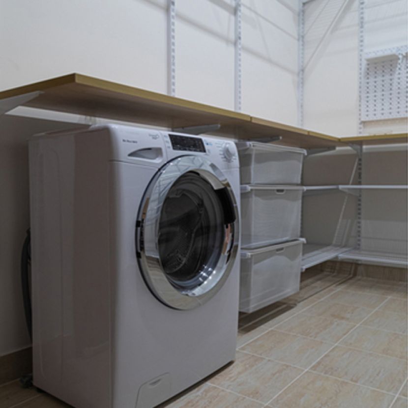 Система хранения для прачечной-кладовой