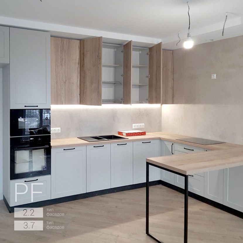 Элегантная кухня с барной стойкой