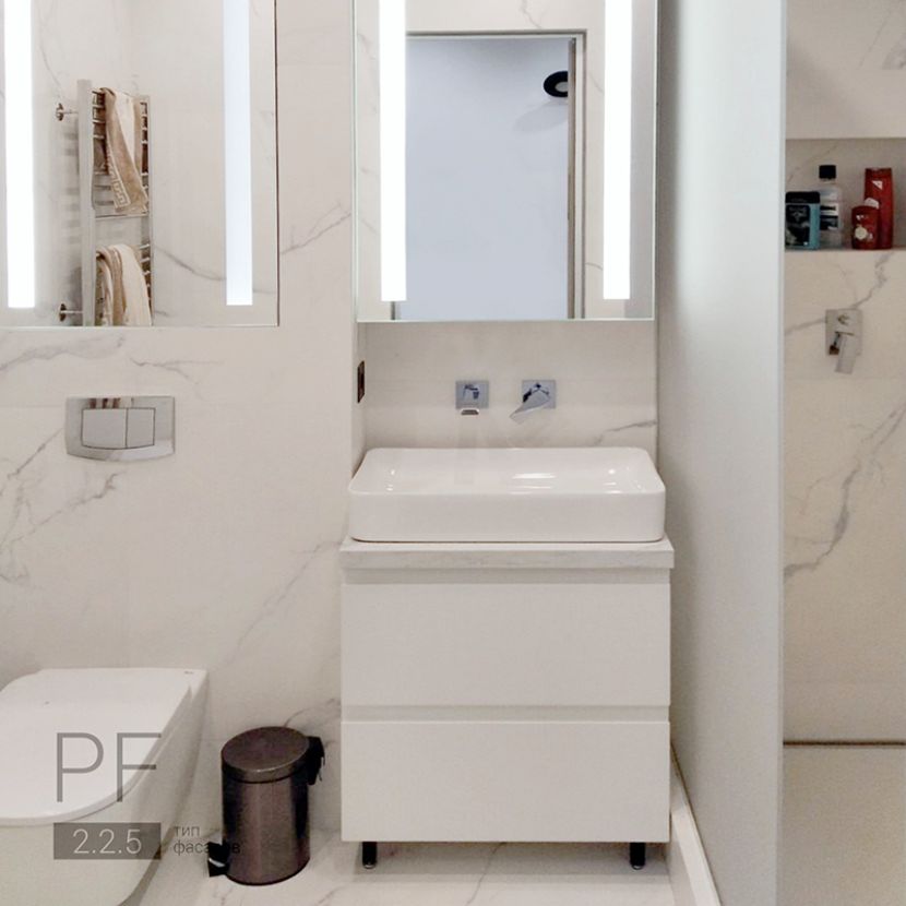 Зеркальные шкафы с подсветкой