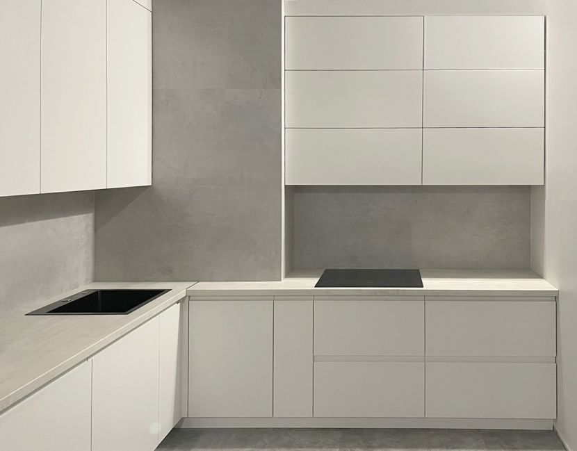 Современная белая кухня