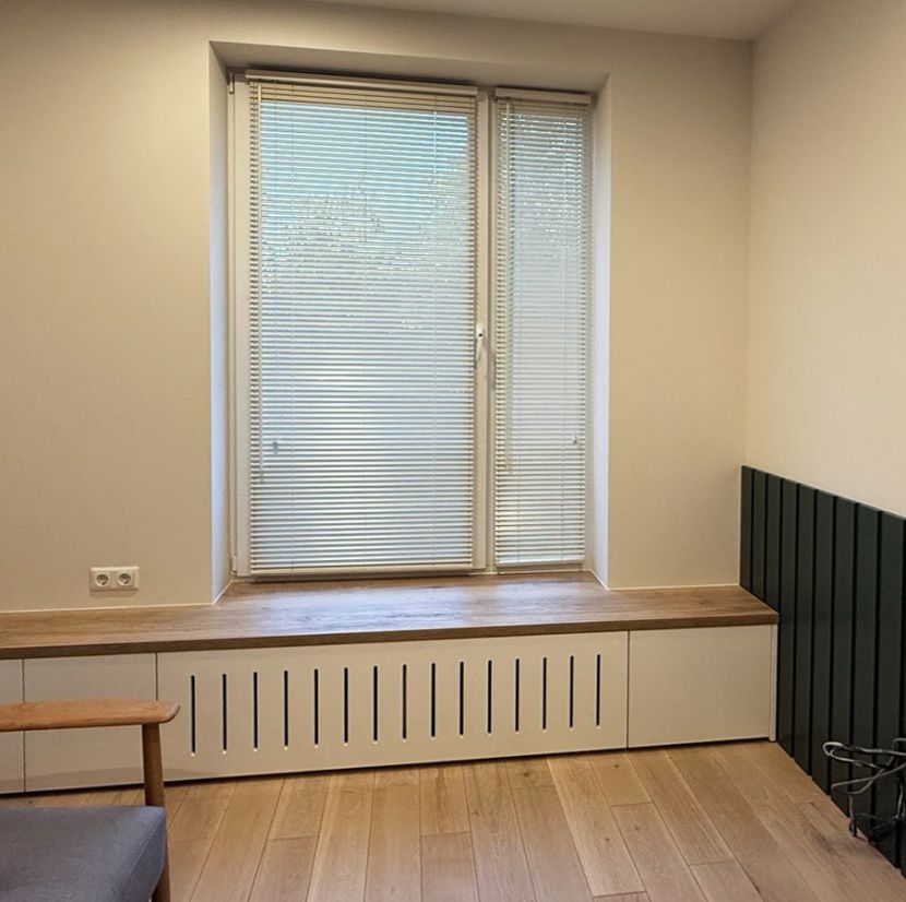 Кабинет с 3D-панелями и матовыми фасадами