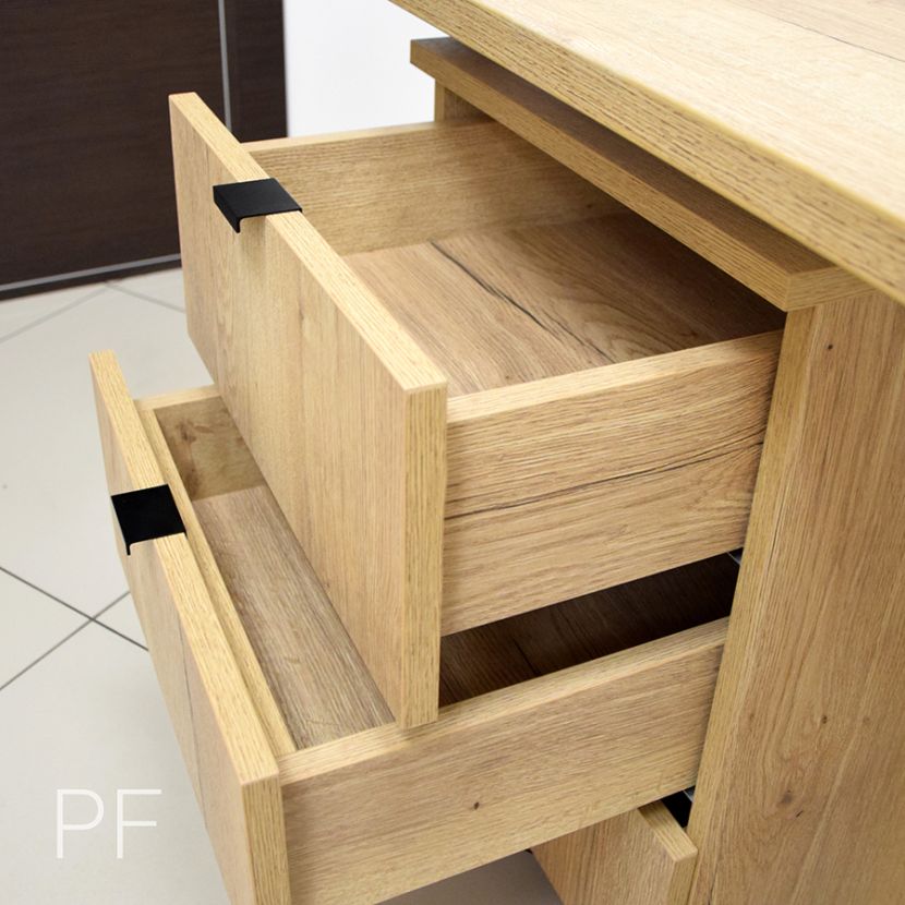 Стол Лофт с черными опорами