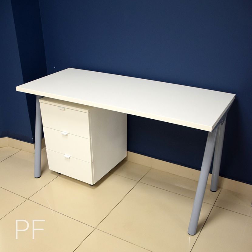 Стол Белый письменный