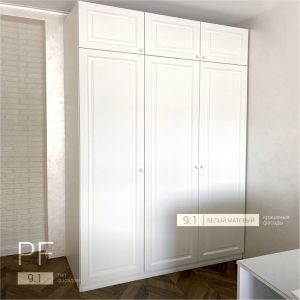 Белый шкаф в спальню 9.1 / 2